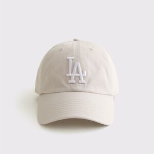 Abercrombie & Fitch Los Angeles Dodgers 47 Clean-Up
Hat in Cream